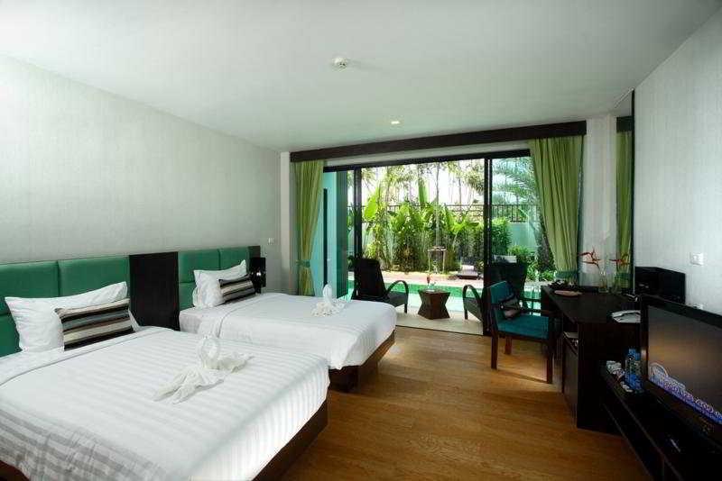 The Kris Condotel Bang Tao Beach  Buitenkant foto